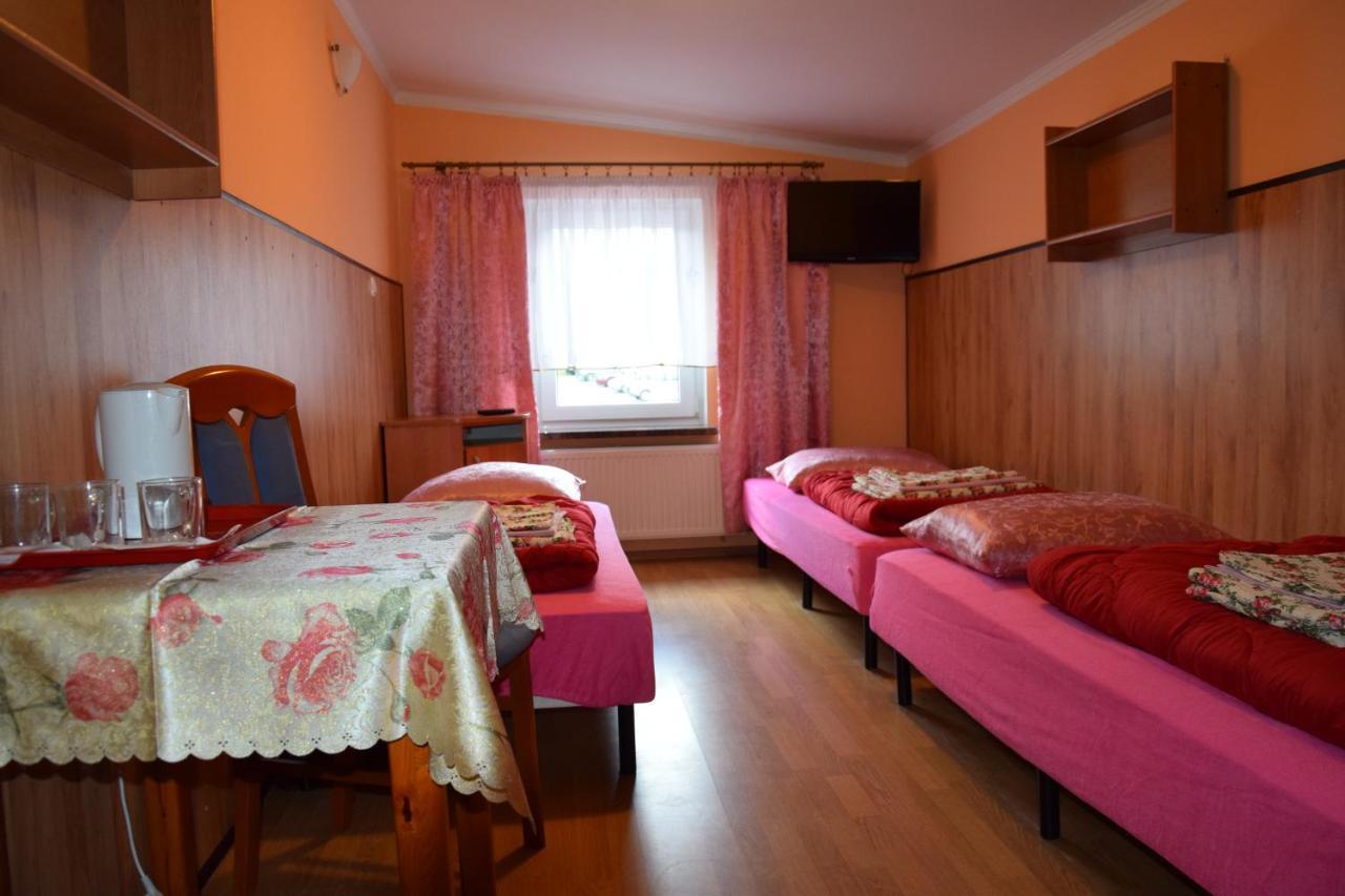 Отель Osrodek Wypoczynkowy Pod Szczelincem Карлув Экстерьер фото